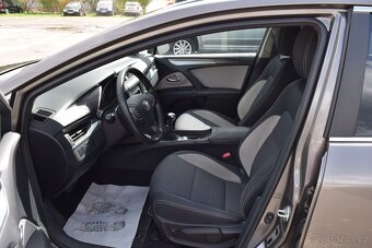 Toyota Avensis 1.8VVTI 108kw TEAM EDITION XEN - 12