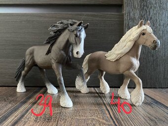 Schleich koně - 12