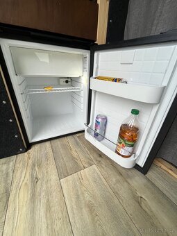 Mercedes Benz Sprinter - obytná dodávka - 12