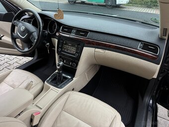 Škoda Superb 125kW 4x4 Elegance - 12