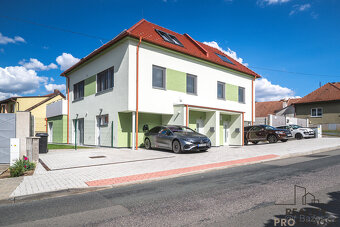 Prodej novostavby bytu 4+kk, 90 m², vlastní zahrada 211 m²,  - 12