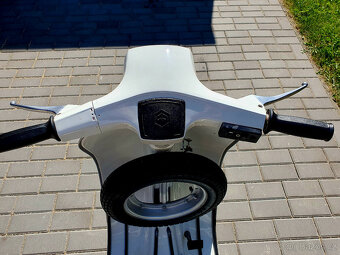 Piaggio Vespa 50 Special 1974 - 12