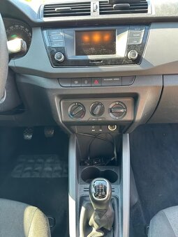 Škoda Fabia - 12