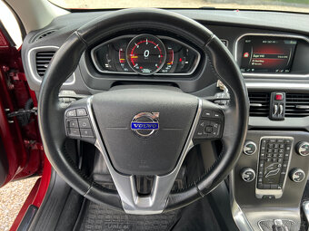 Volvo V40 D2 2.0L 120k Summum - 12