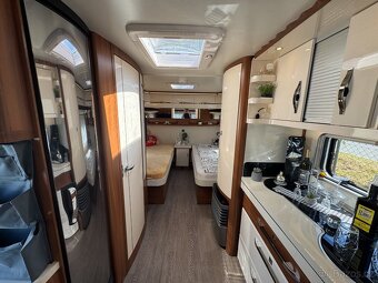 Hobby 560LU Excellent Mover, Solar, Markiza, Mikrovlnka, TV - 12