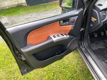 Kia Sportage 2.0 16V 4WD – na opravu nebo na díly - 12