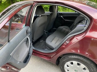 Škoda Octavia TOUR 1.6 75kw 1.majitel - 12