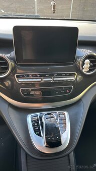 Mercedes Benz V 220 - 12