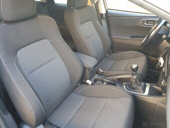 TOYOTA AURIS kombi 1,6i 97KW KAMERA 8xKOLA - 12