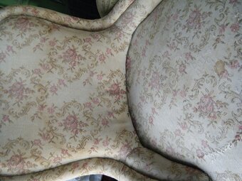 Trocha starého nábytku - 12