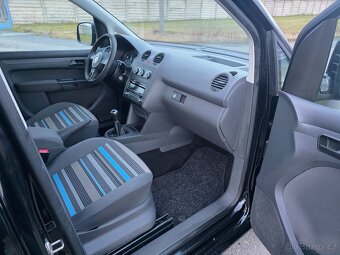 Volkswagen Caddy 1.6 TDI 75kW 2012 1.Majitel Nové STK Tažné - 12