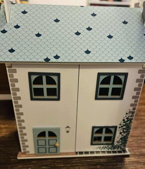 Dřevěný domeček pro panenky - top stav - 12