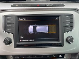 Volkswagen Passat 2,0 TDi 140kW DSG R-Line - 12