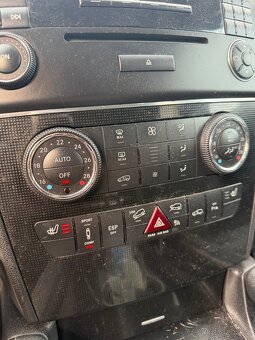 Mercedes-Benz ML 320CDi - 12