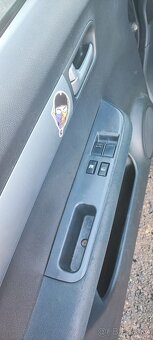 Suzuki Swift 1.3 - 12