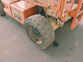 Elektrická nůžková pracovní plošina JLG 4069 LE 14 m - 12