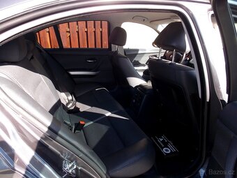 206000km BMW 330i e90 MANUÁL 190kW vybavené, nehavarované - 12