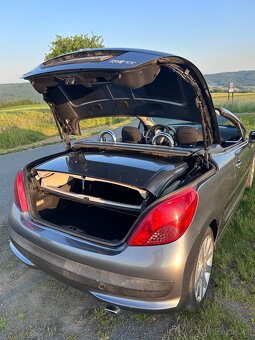 Peugeot 207cc - 12