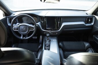 Volvo XC60 D4 R-Design AWD A/T 140kw - 12