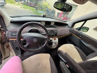 LANCIA PHEDRA 2.2 HDi Bi-turbo 125Kw - 12