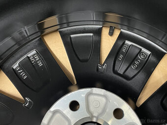 NOVÁ SADA ŠKODA SUPERB 3 PROPUS 235/45/18 94W SEALTECH - 12