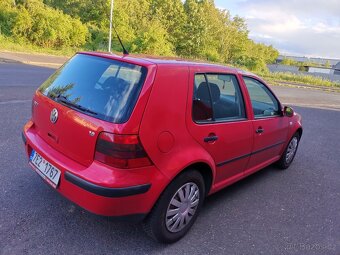 Prodám Golf 4 1,6 77kw rok výroby 2002 - 12