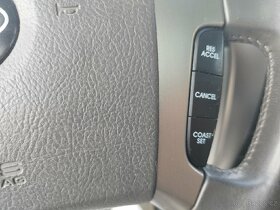 KIA SORENTO 2.5CRDI 4x4 103KW AUTOMAT SERVISKA - 12