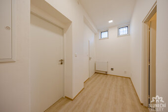 Pronájem komerčního prostoru 107 m², Uherské Hradiště - 12