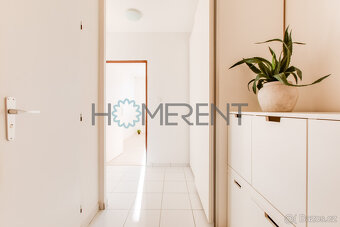 Pronájem světlého bytu 2+kk, 42 m², Praha 5 – Motol, ul. Jež - 12