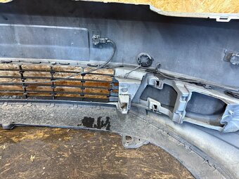 PŘEDNÍ NÁRAZNÍK VW TOURAN 1T3 LR7L - 12