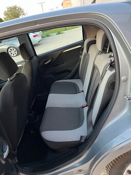 Fiat Punto 1.4 JTD Dovoz Taliansko absolútne bez korozie v z - 12