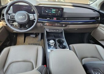 Kia Carnival 2.2-NOVÝ MODEL-7míst - 12