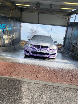 BMW E90 320i 110 kw - 12