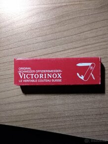 Švýcarské kapesne nuze Victorinox - 12