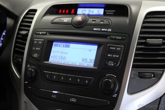Hyundai ix20, 1.4 CRDi 66kW 1.MAJ, S.KNIHA - 12