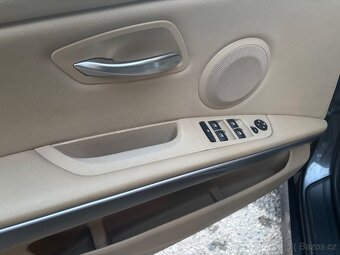 BMW E91 touring 320D 120kw - 12