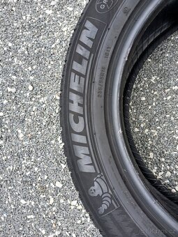 Pěkné letní pneu Michelin 255/50/19 , 235/55/19 vzorek 7mm - 12