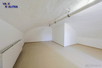 Pronájem, komerční prostory, Hranice, ul. Svatoplukova - 12