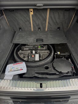 AUDI  Q8 55 TFSI. S line. 7000km - 12