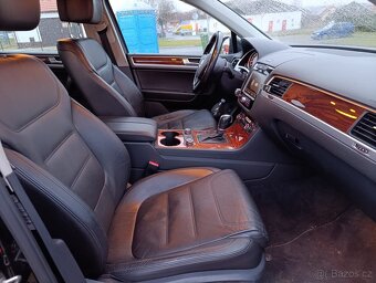 VW Touareg 3.0 tsi hybrid 380Ps - 12