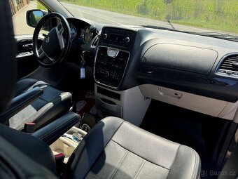 Chrysler Lancia Voyager Gold 3.6 RT EU 2012 - 12