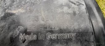 Mercedes W236 C253 W253 - podblatnik maska ​​/ Corolla - lem - 12