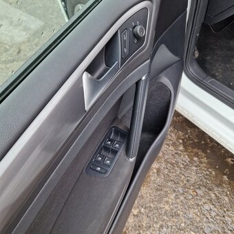 VW Golf 7 2,0tdi DSG 165500km 2017 - 12