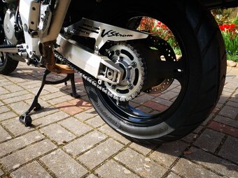 Suzuki DL1000 V-Strom K4 - 12