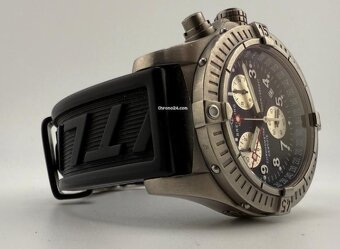 Breitling Chrono Avenger M1 - Rare 2009 Model - 12