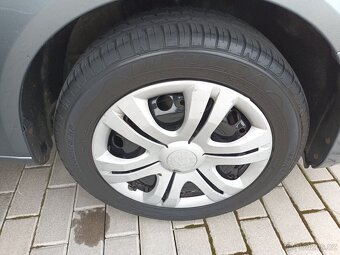 Škoda Roomster 1,2 TSI,63KW,KLIMA,VÝHŘEV - 12