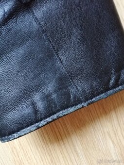 dámská kožená bunda s kapucí a kožíškem vel. 38/M - 12