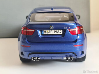 bmw x6m 1:18 - 12