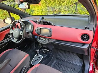 Toyota Yaris 1.5 Hybrid,Automat,ČR,Kamera,Serviska,2.Majitel - 12