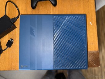 Xbox One 1TB Forza Limited Edition - 12
